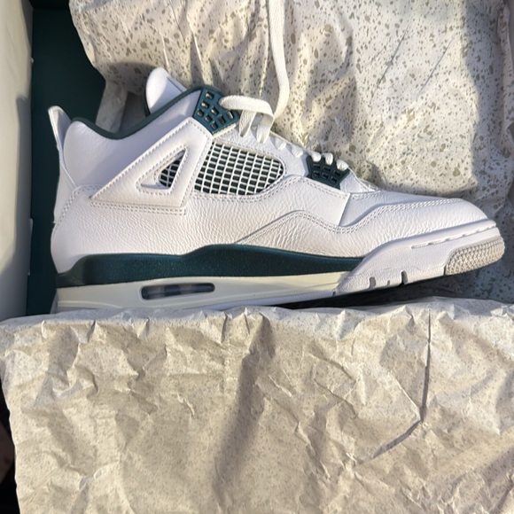 Jordan 4 Retro
Size 9.5
Oxidized Green
Brand New - Picture 4 of 6